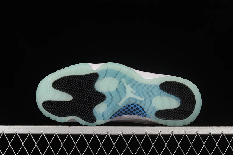 All categories Air Jordan Jordan series basketball shoes Air Jordan 11 F version Air Jordan 11 Low "Legend Blue" AJ11 Joe 11 Legend Blue Low-top top layer Real standard real carbon Sports culture basketball shoes AV2187-117